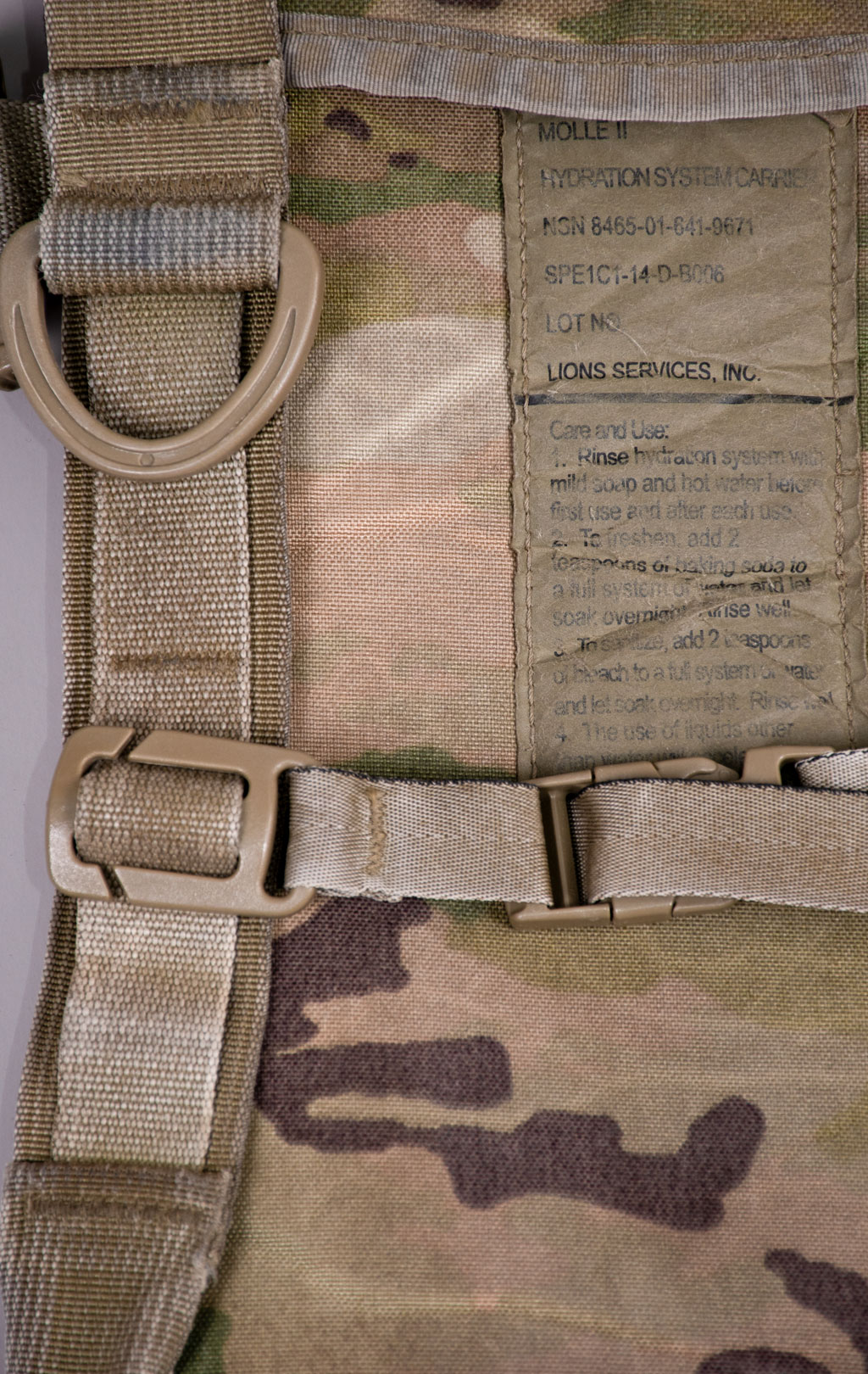 Питьевая система MOLLE, горловина снаружи, 3L multicam б/у США/Китай