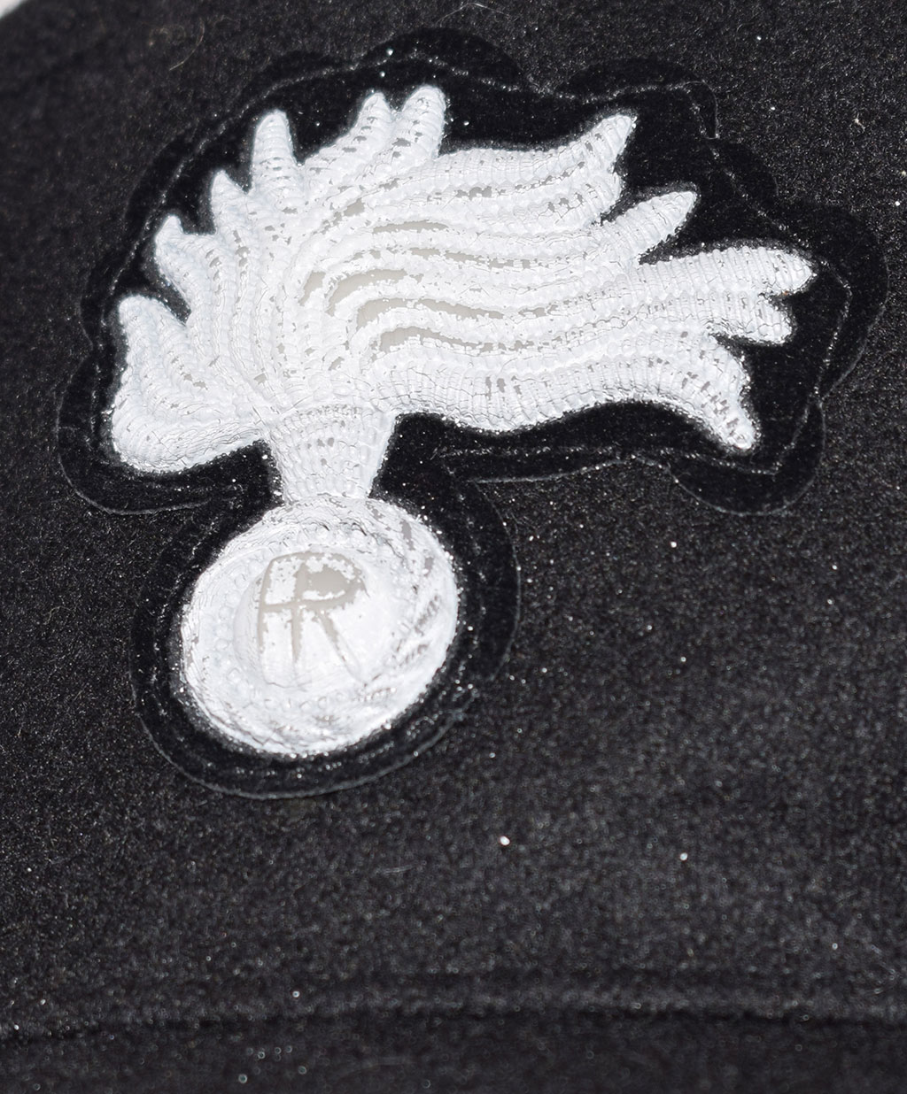 Кепка зимняя CARABINIERI white badge black Италия