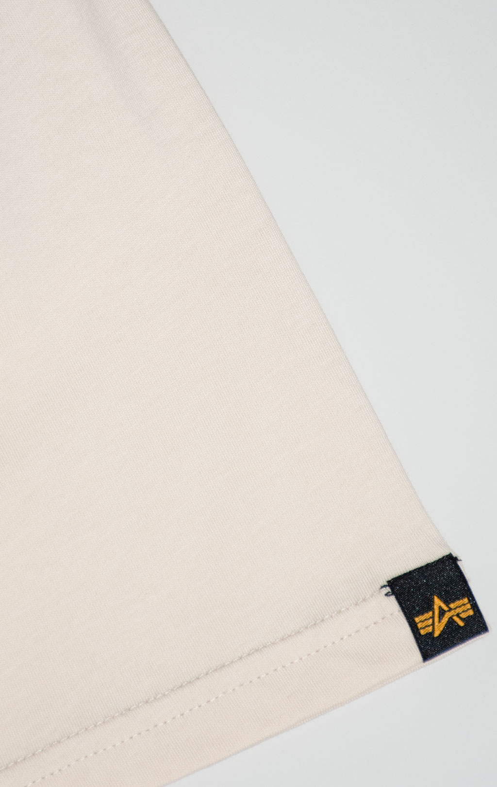 Футболка ALPHA INDUSTRIES ALPHA LABEL T jet stream white 