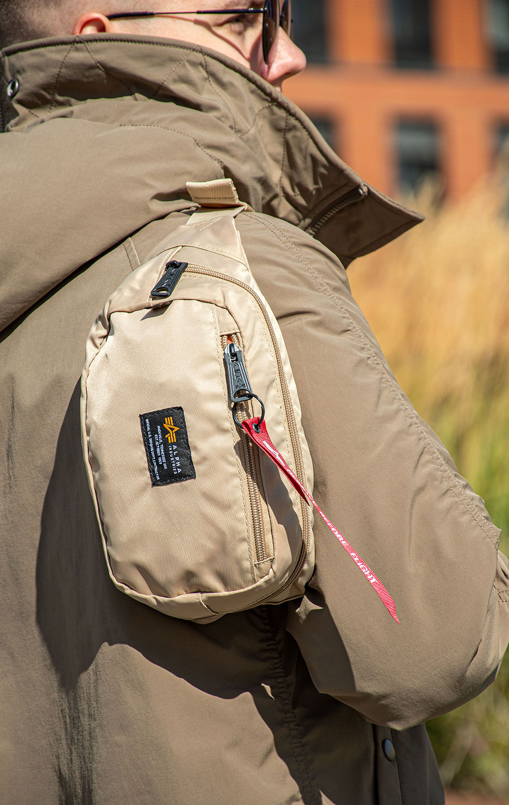 Сумка поясная ALPHA INDUSTRIES CREW WAIST BAG sand 