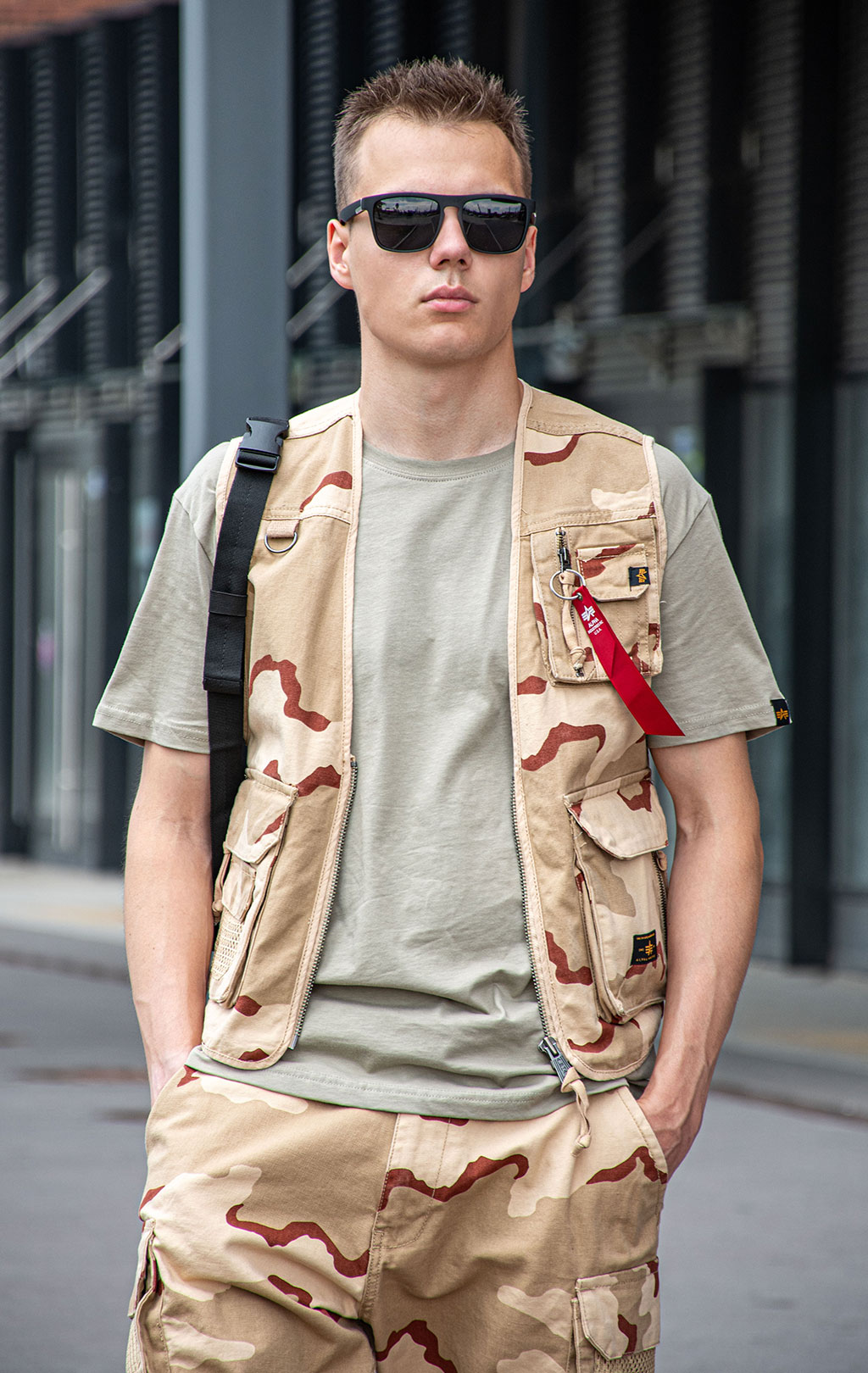 Жилет ALPHA INDUSTRIES MESH UTILITY VEST CAMO desert camo 91 
