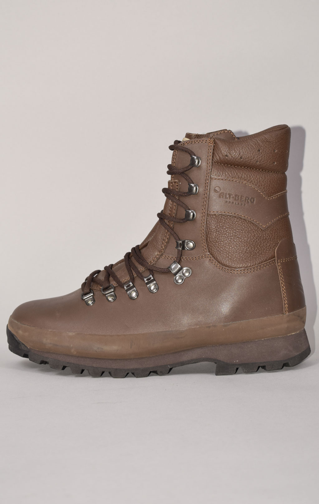 Ботинки-берцы Alt Berg DEFENDER Combat Boots brown 