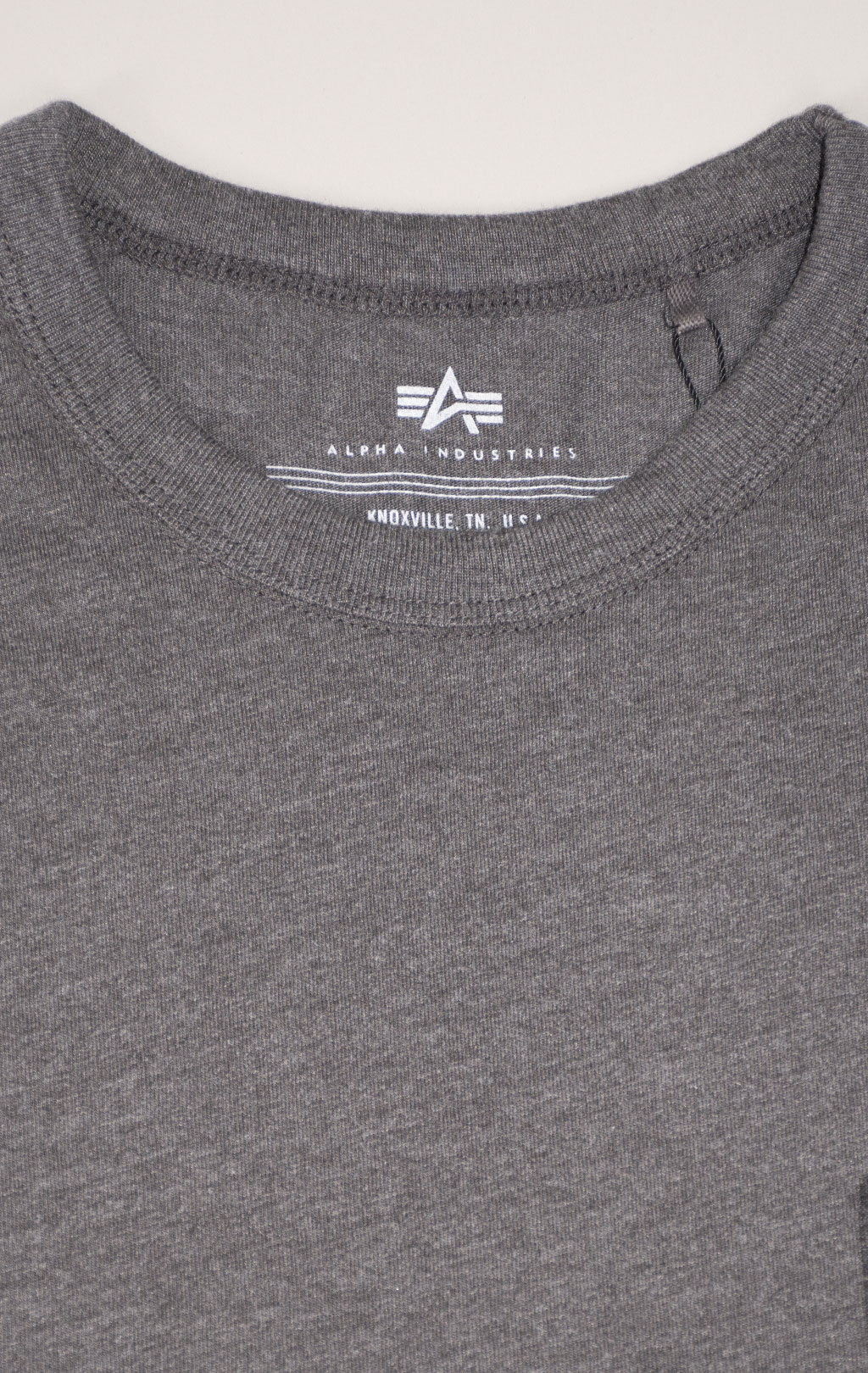 Футболка ALPHA INDUSTRIES ALPHA DOG TAG TEE плотная FW 24/25 dark charcoal heather 