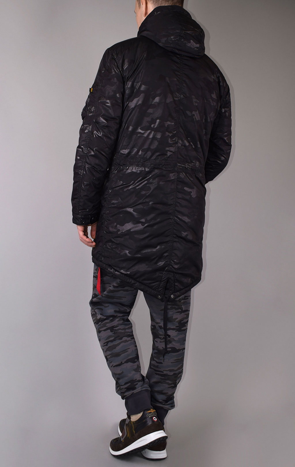 Парка ALPHA INDUSTRIES HOODED FISHTAIL CW HIDDEN CAMO black 