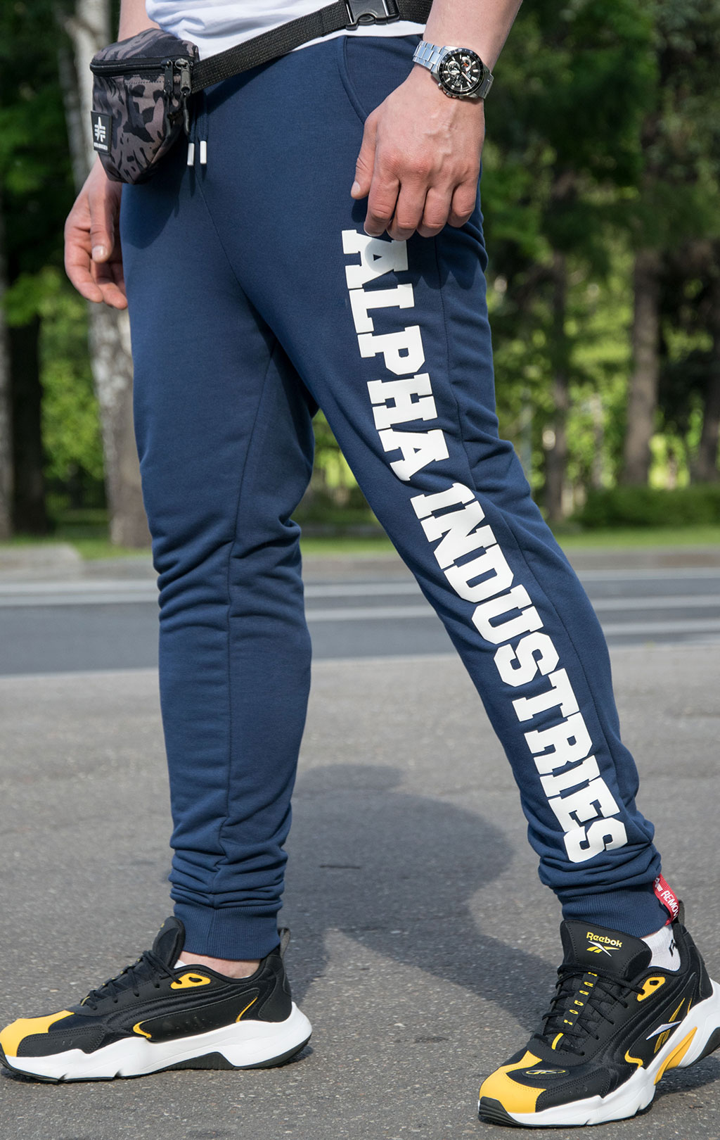 Брюки спортивные джоггеры ALPHA INDUSTRIES BIG LETTERS JOGGER new navy 