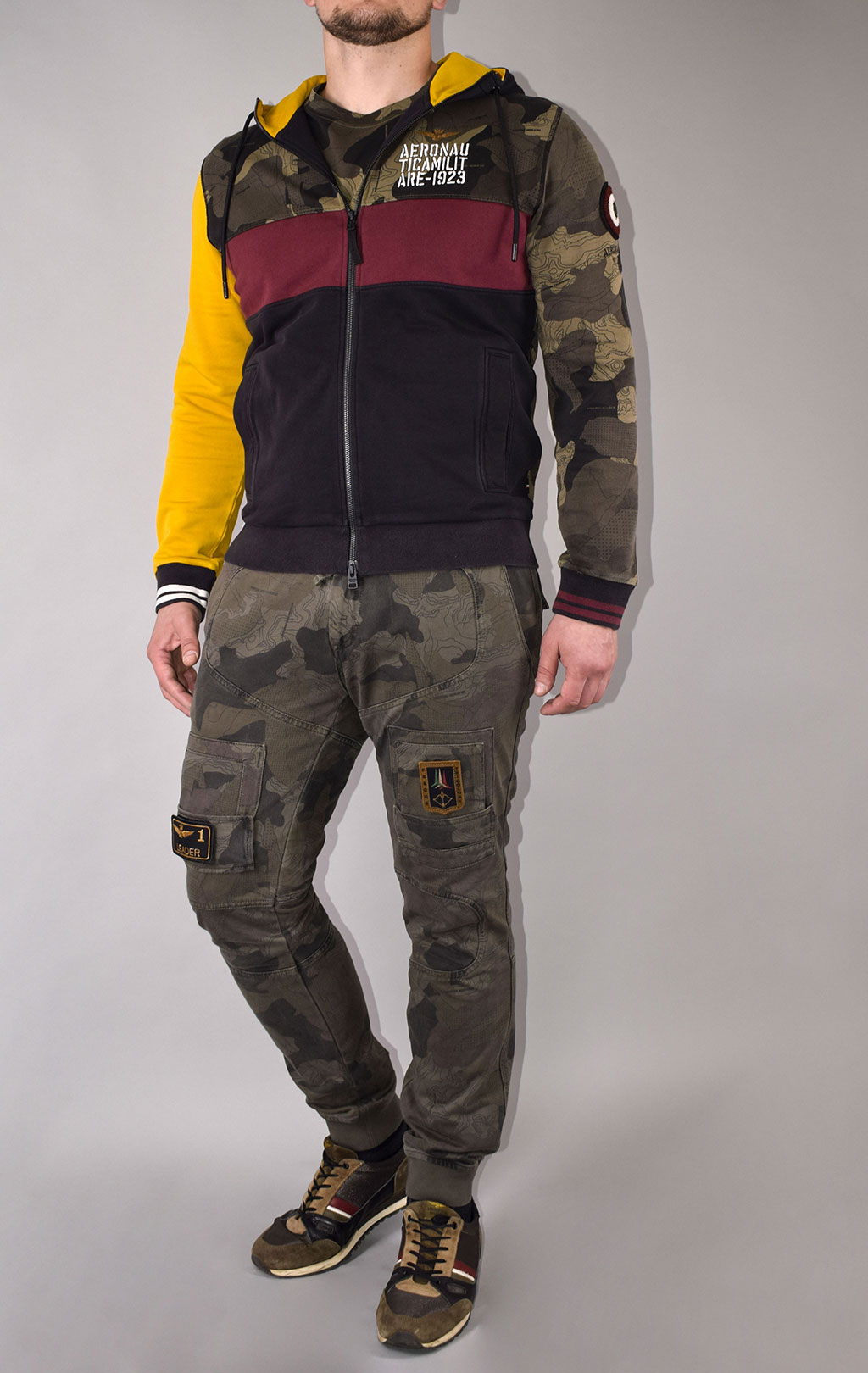 Толстовка с капюшоном AERONAUTICA MILITARE FW 20/21/IN black/camouflage quattro colori/giallo (FE 1535) 