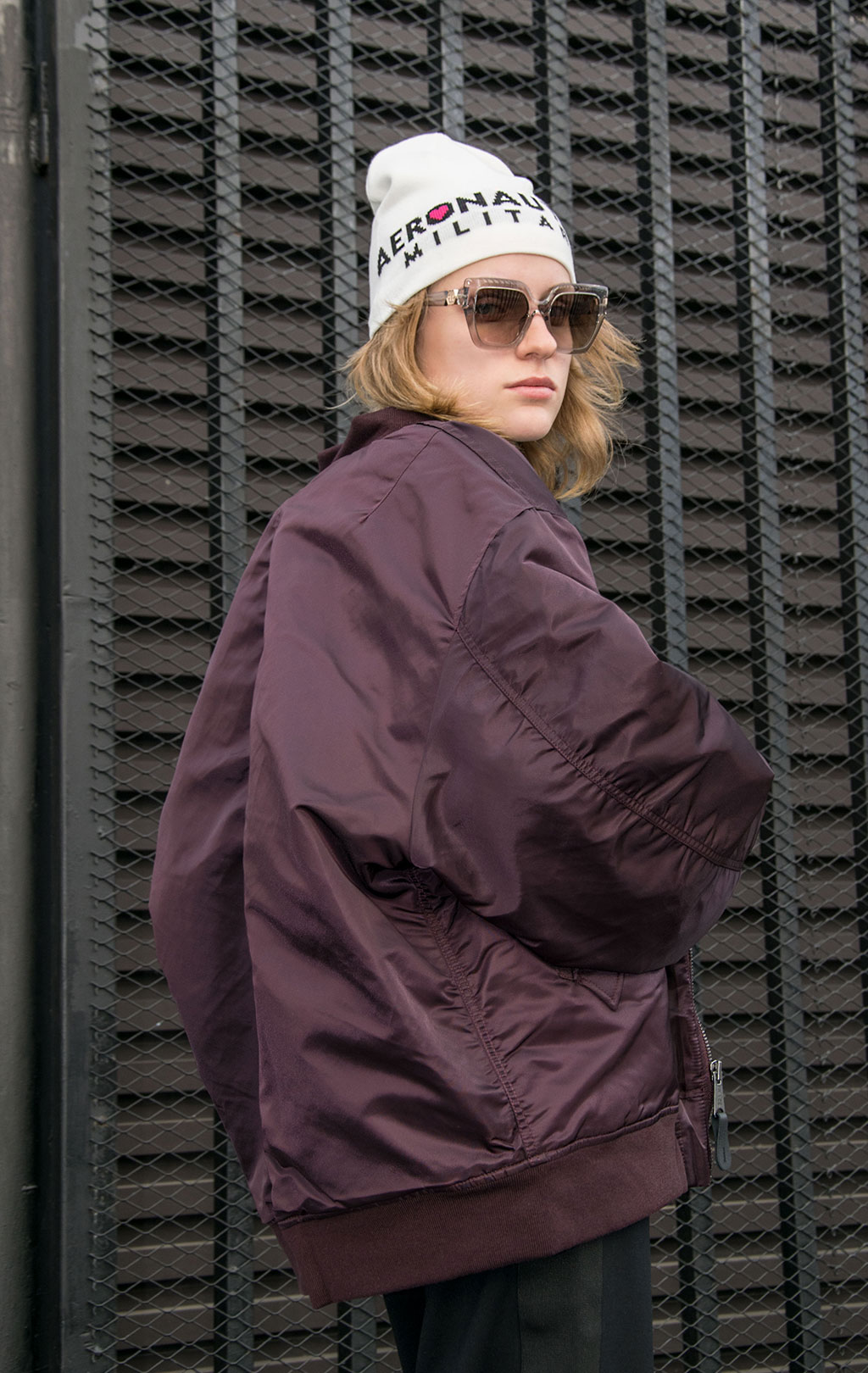 Женская куртка-бомбер ALPHA INDUSTRIES OVERSIZED FLIGHT JACKET MA-1 FW 23/24 m berry 