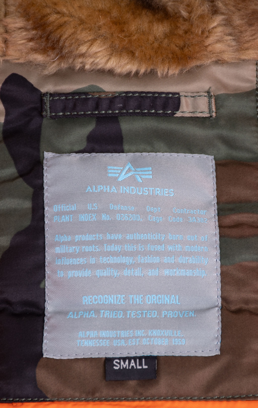 Женская аляска ALPHA INDUSTRIES VF 59 N-3B натур. мех camo woodland 65 