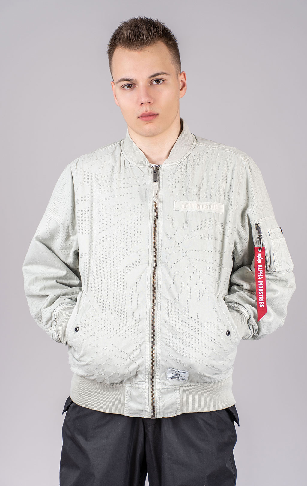 Ветровка ALPHA INDUSTRIES DOTTED CAMO FLIGHT JACKET L-2B SS 25 m light gray 