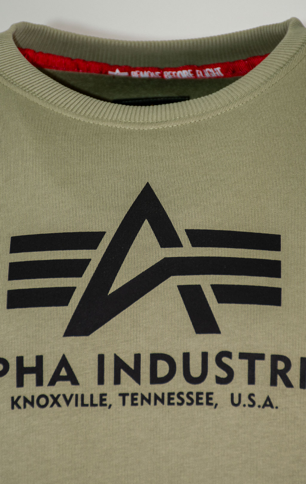 Свитшот ALPHA INDUSTRIES BASIC SWEATER olive 