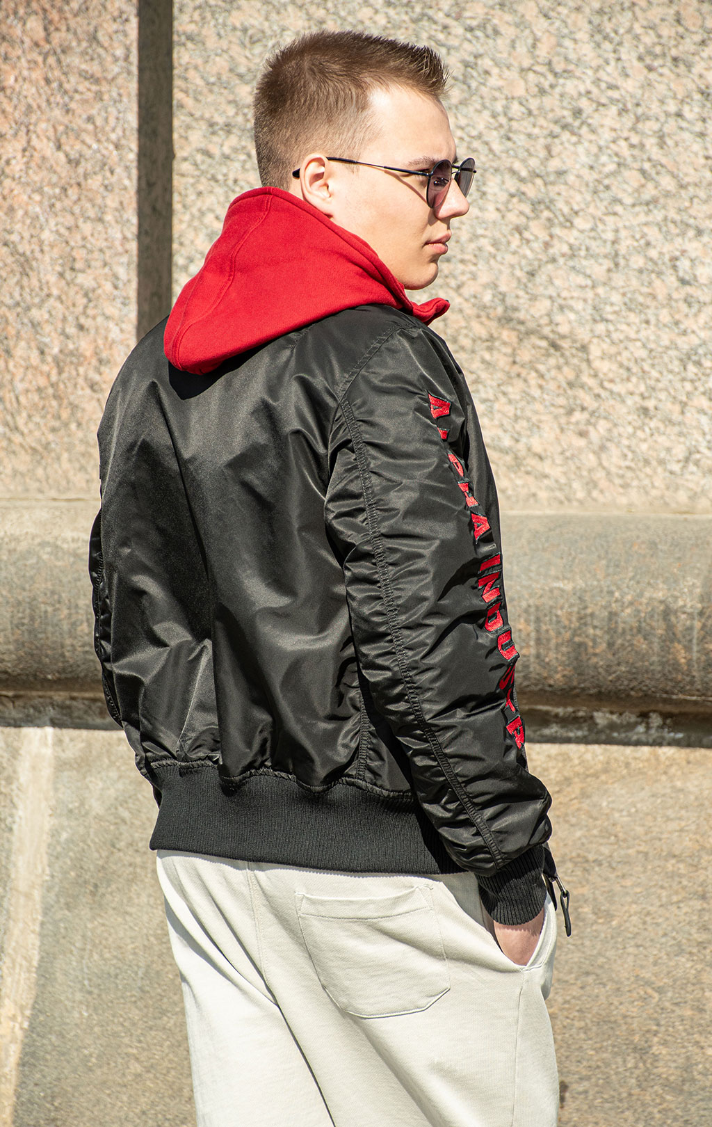 Куртка-бомбер лётная ALPHA INDUSTRIES D-Tec SE MA-1 black/red 