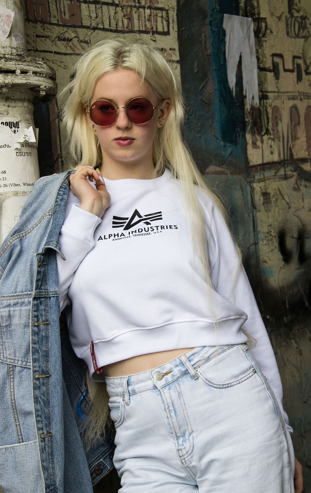 Женский свитшот ALPHA INDUSTRIES BASIC BOXY SWEATER white 