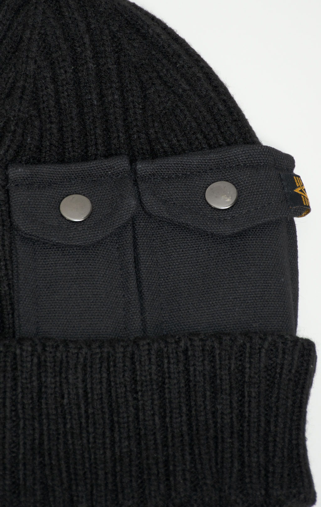 Шапка ALPHA INDUSTRIES UTILITY BEANIE black 