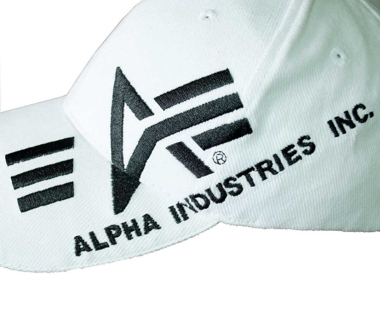 Бейсболка ALPHA INDUSTRIES BIG A CROSS CAP white 