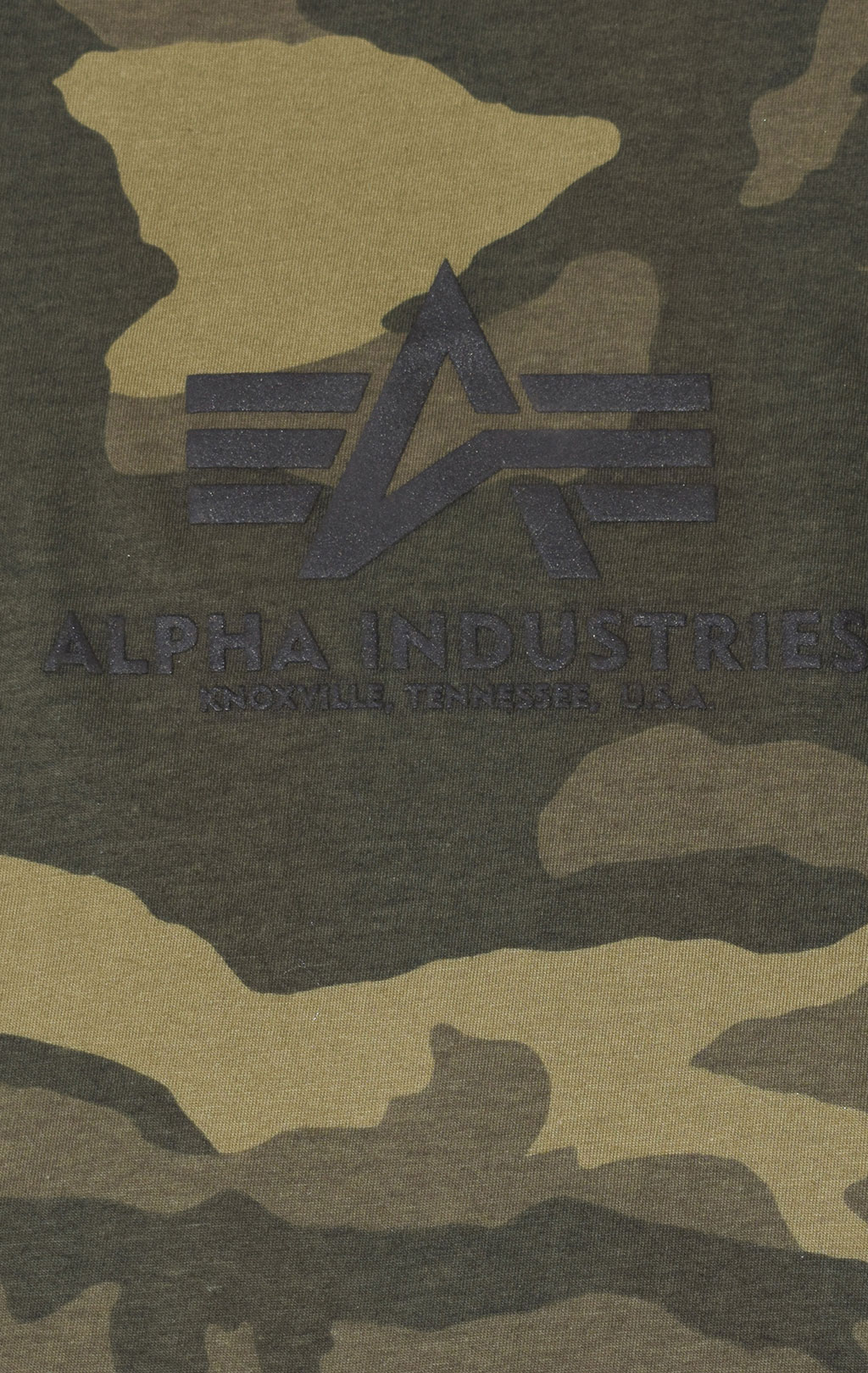 Женская футболка ALPHA INDUSTRIES NEW CAMO BASIC T olive camo 