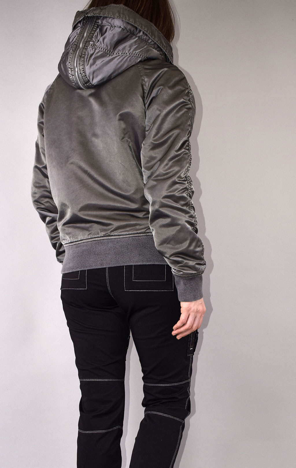 Женская аляска ALPHA INDUSTRIES BATTLEWASH PARKA N-2B FW 21 m new silver 