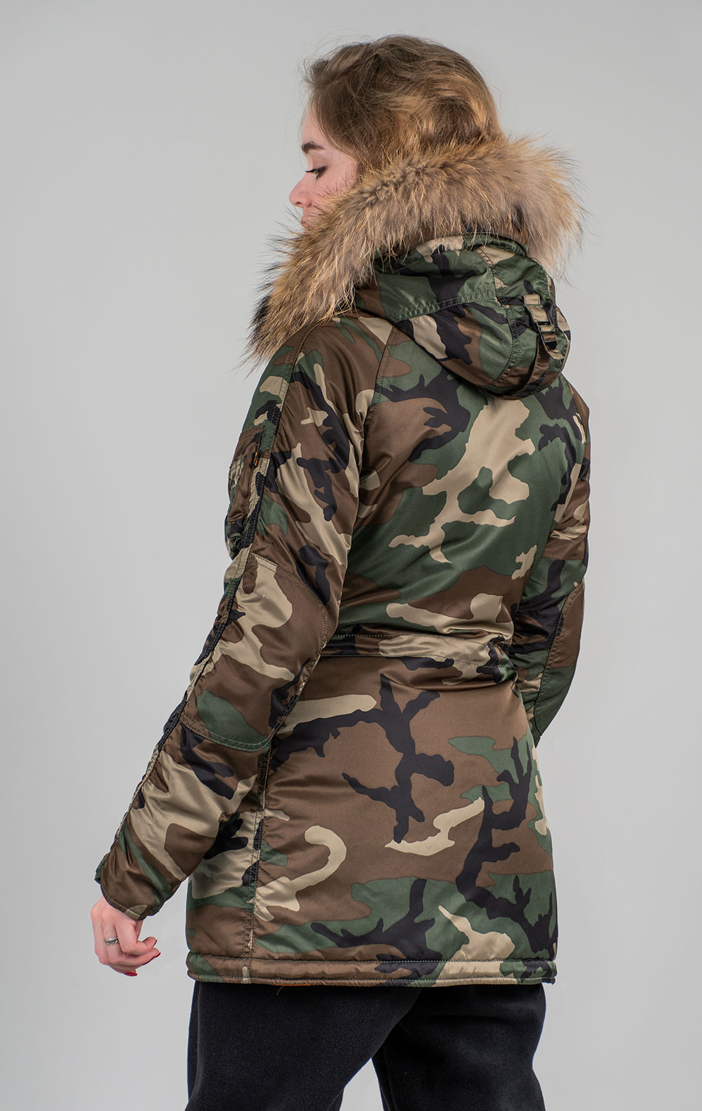 Женская аляска ALPHA INDUSTRIES VF 59 N-3B натур. мех camo woodland 65 