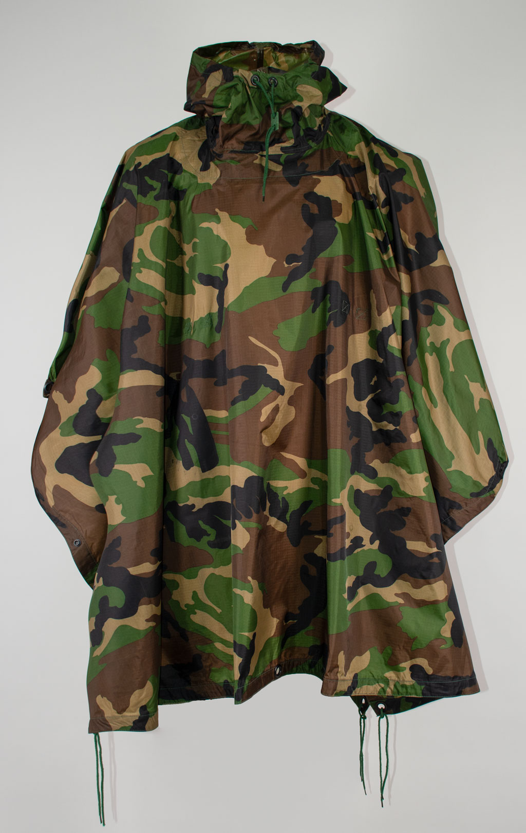 Пончо CORP camo woodland 