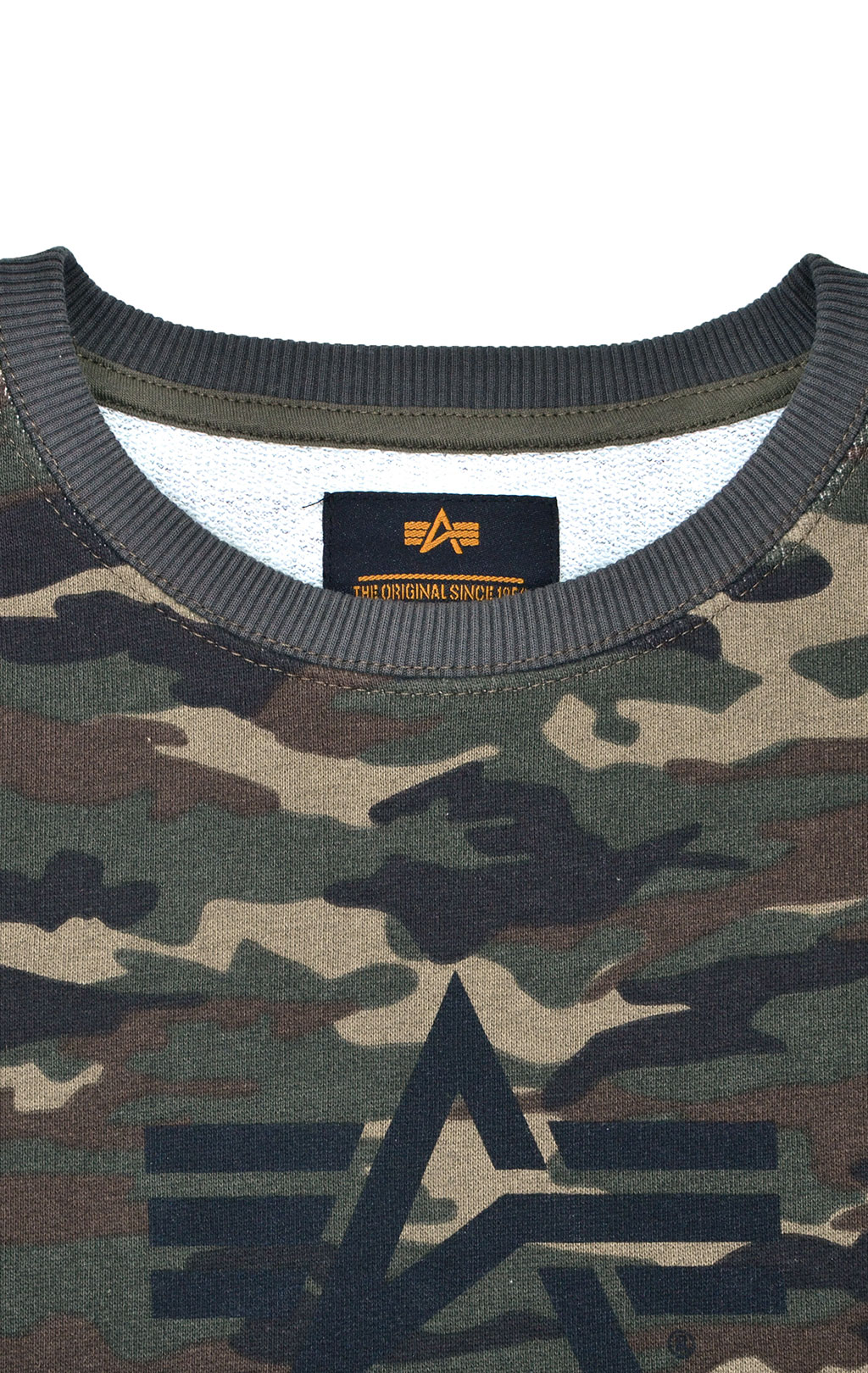 Женский свитшот ALPHA INDUSTRIES LOGO SWEATER camo woodland 65 