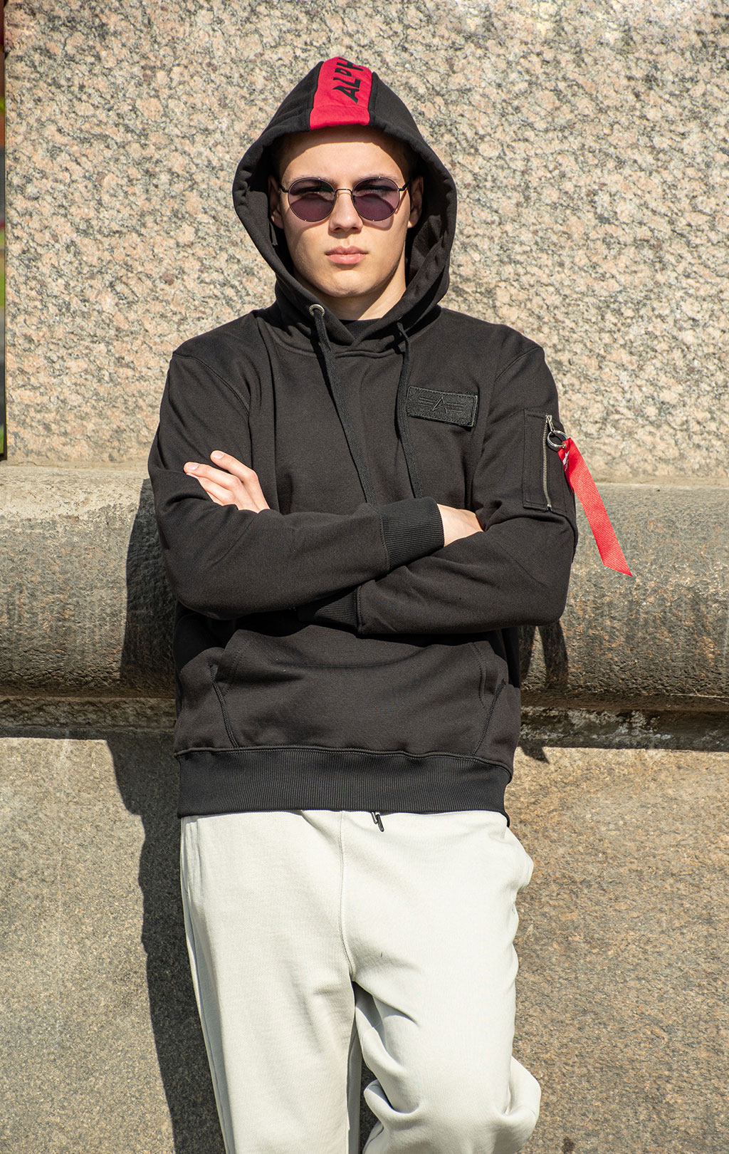 Толстовка ALPHA INDUSTRIES RED STRIPE HOODY black 