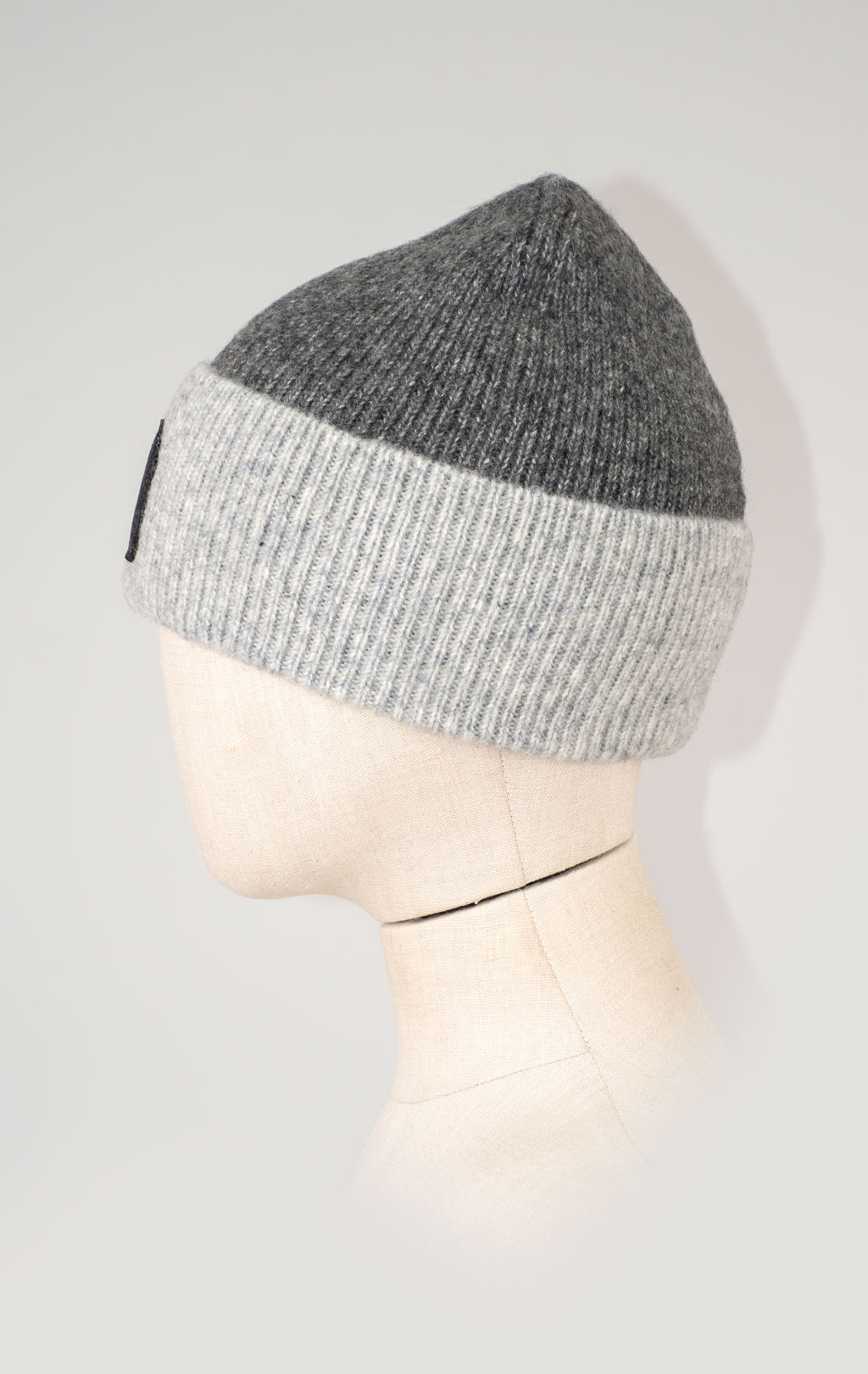 Шапка вязаная PARAJUMPERS GARDENIA HAT FW 25/26 black-chateau grey 