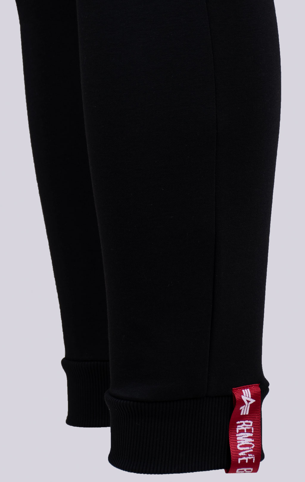 Брюки спортивные джоггеры ALPHA INDUSTRIES BASIC JOGGER SMALL LOGO black 