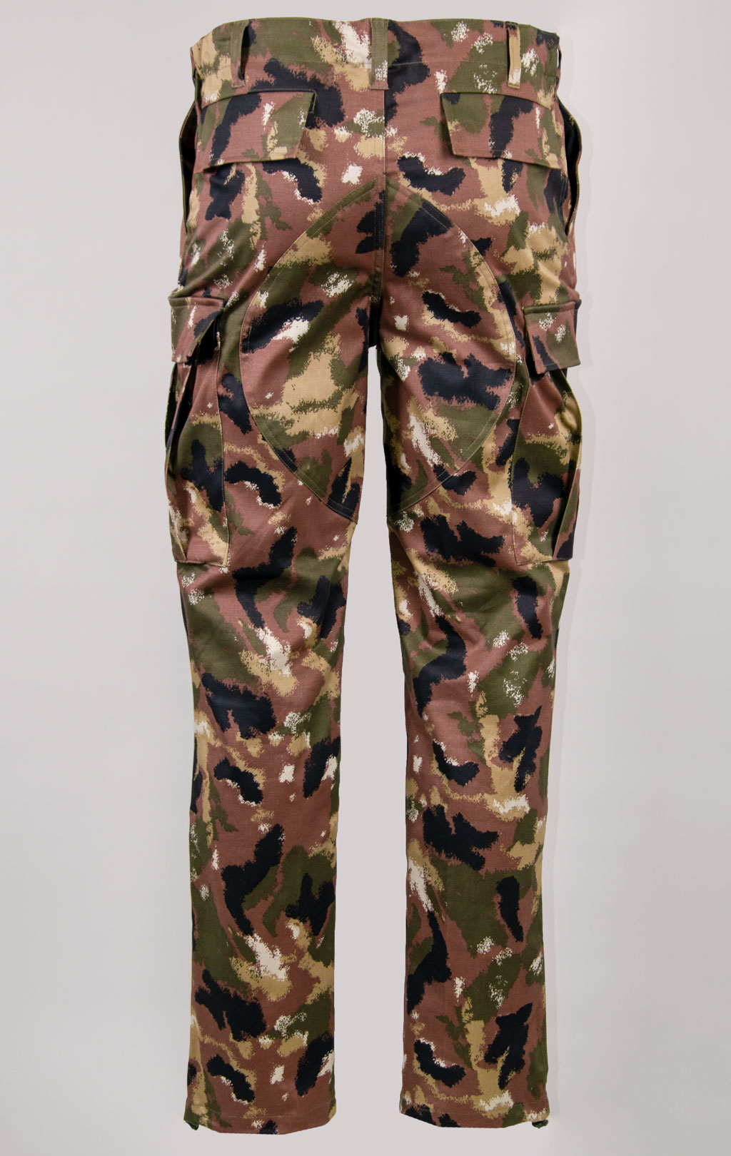 Брюки нового образца camo Италия