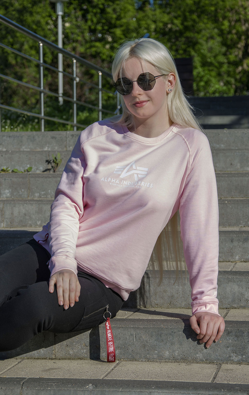 Женский свитшот ALPHA INDUSTRIES NEW BASIC SWEATER pastel pink 