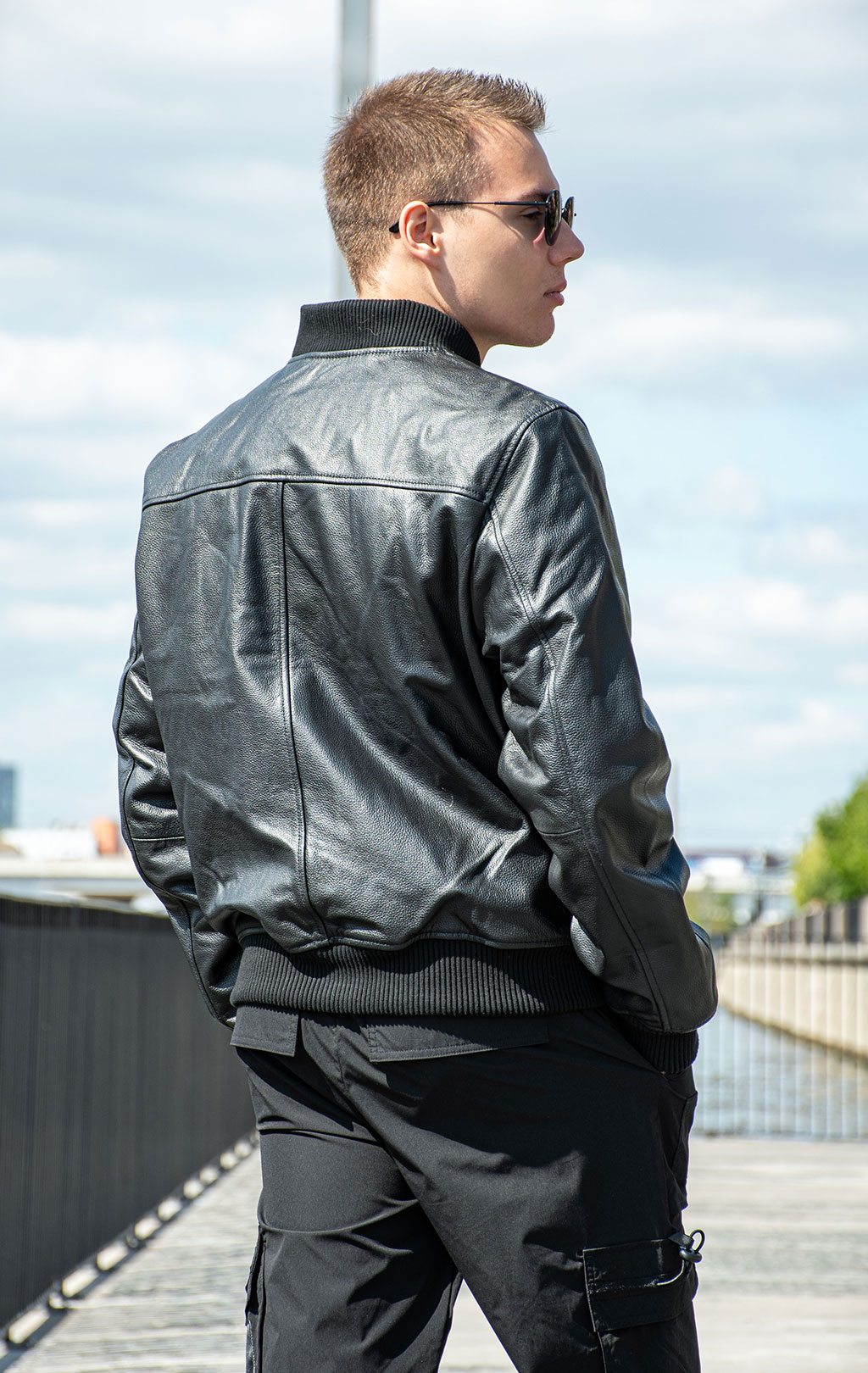 Куртка-бомбер лётная ALPHA INDUSTRIES LEATHER LF MA-1 black 