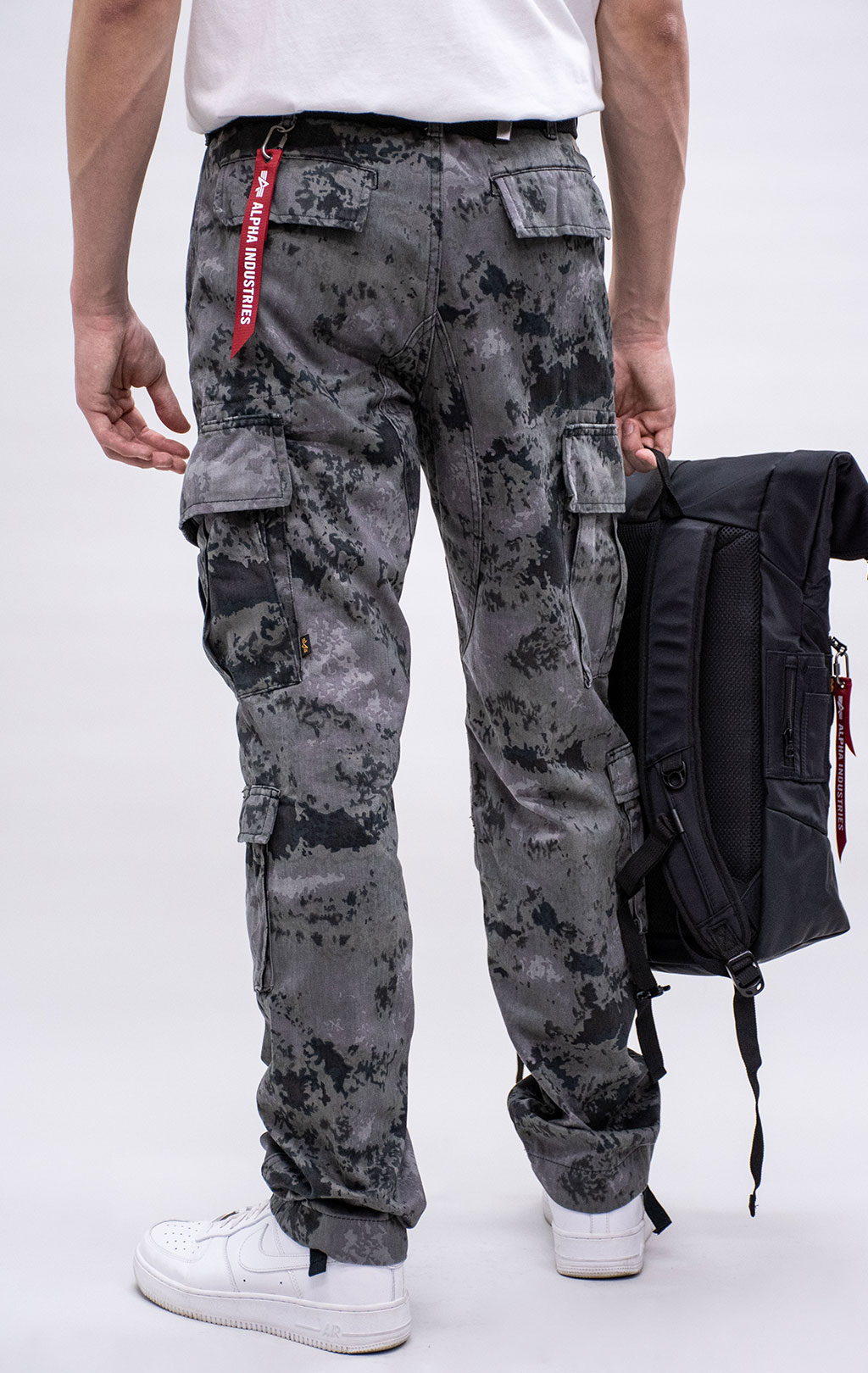 Брюки-карго ALPHA INDUSTRIES ACU PANT плотные FW 24/25 black blur camo 