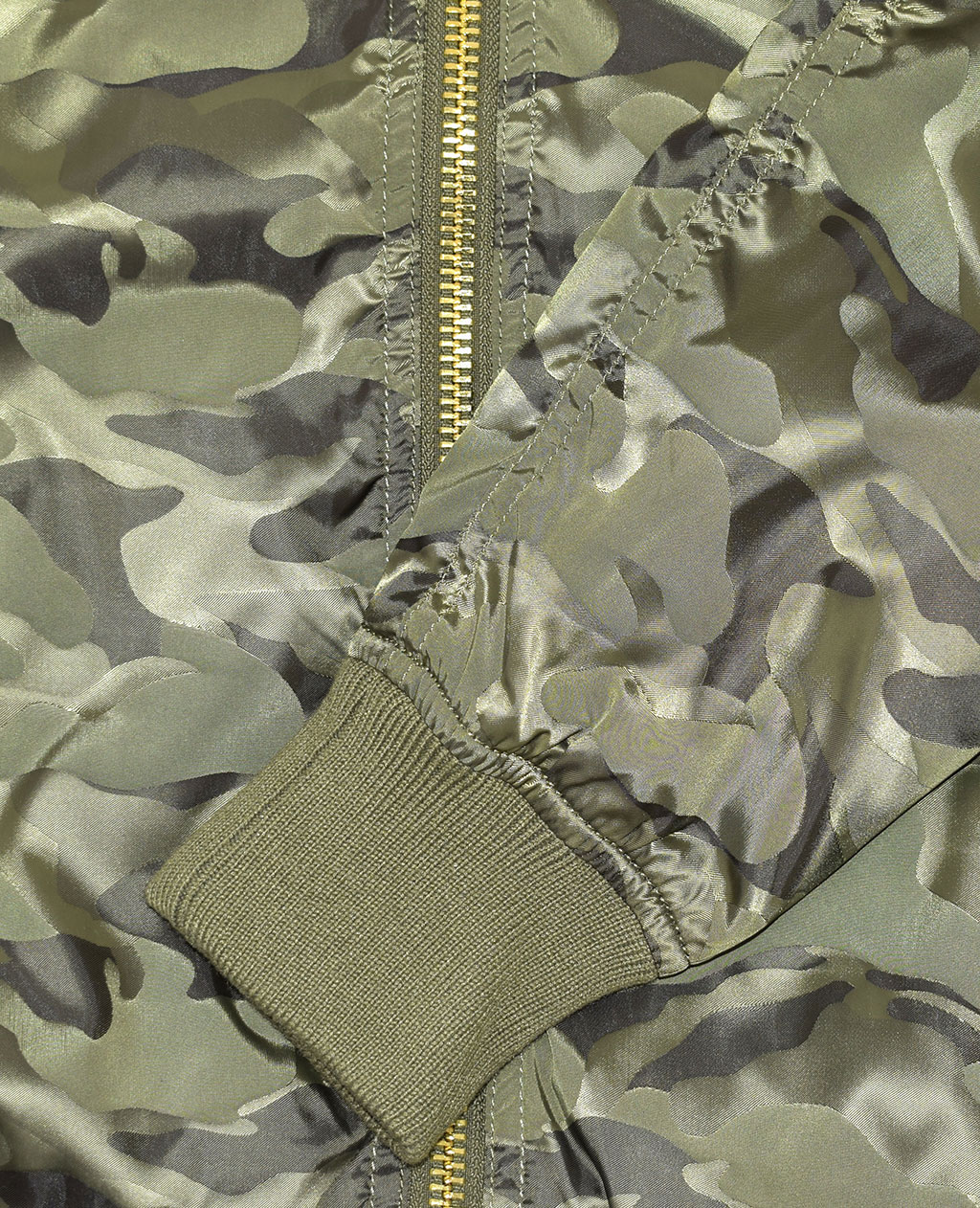 Женская ветровка-бомбер лётная ALPHA INDUSTRIES VFLW Shiny Camo MA-1 sage green 