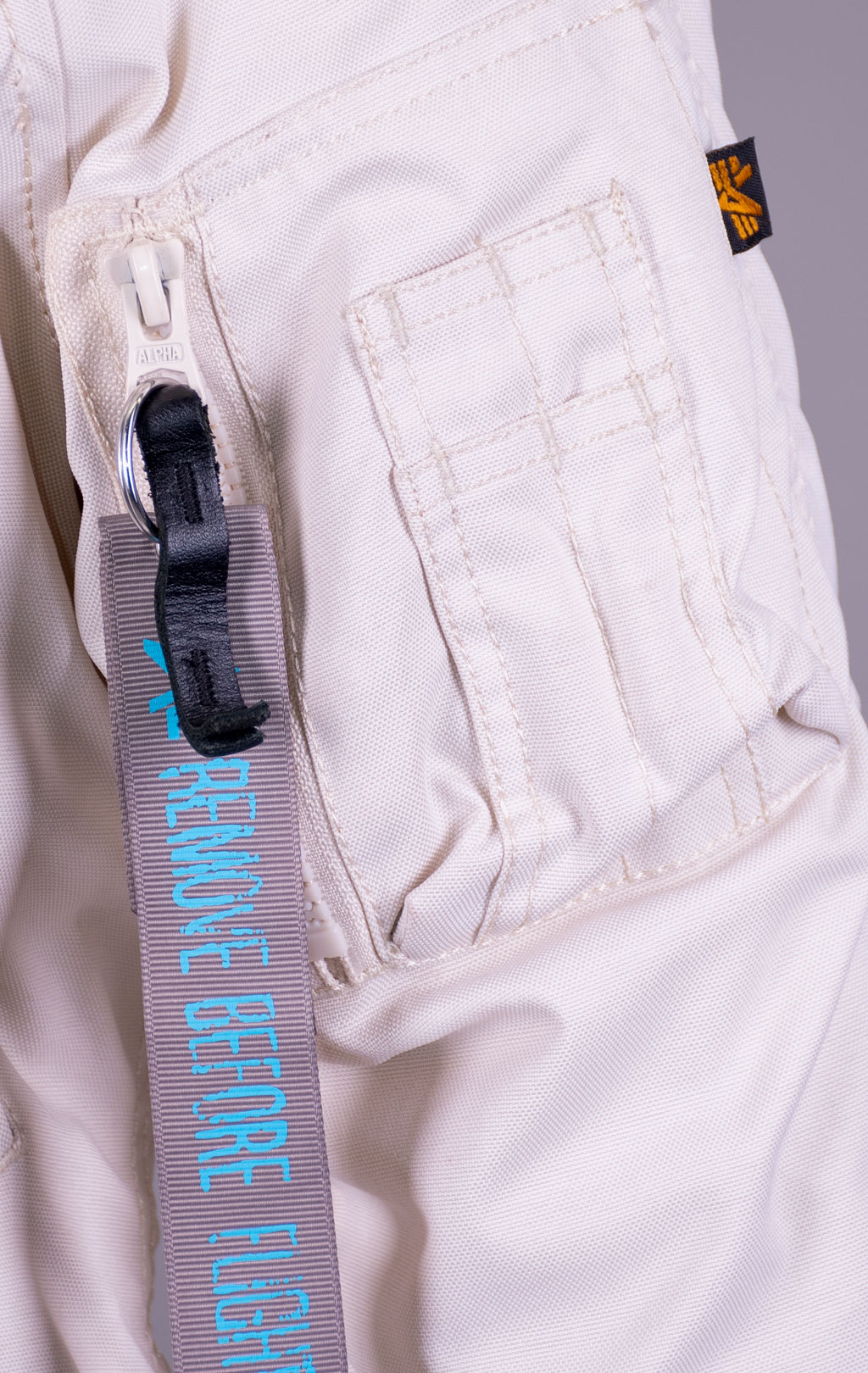 Женская аляска ALPHA INDUSTRIES EXPLORER натур. мех white off 