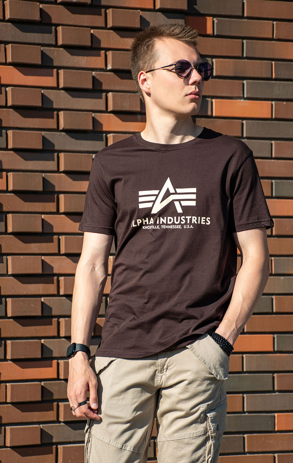 Футболка ALPHA INDUSTRIES BASIC T hunter brown 