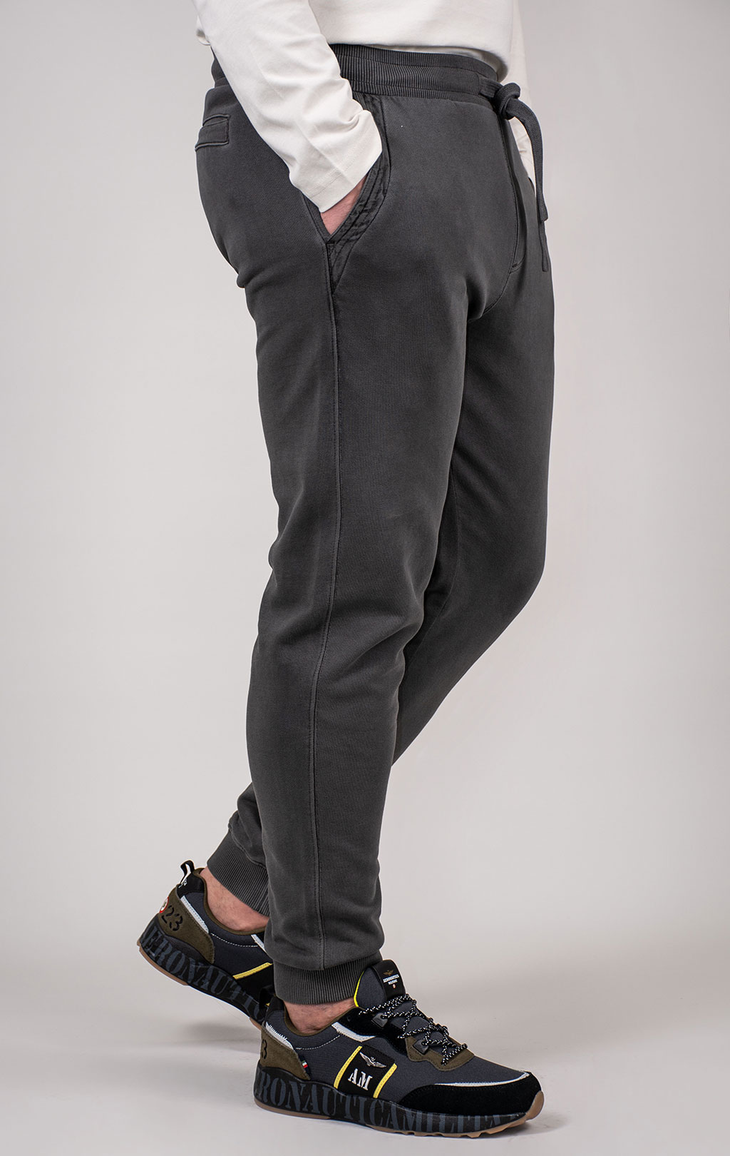 Брюки спортивные AERONAUTICA MILITARE FW 24/25/TR black washed (PF 948) 