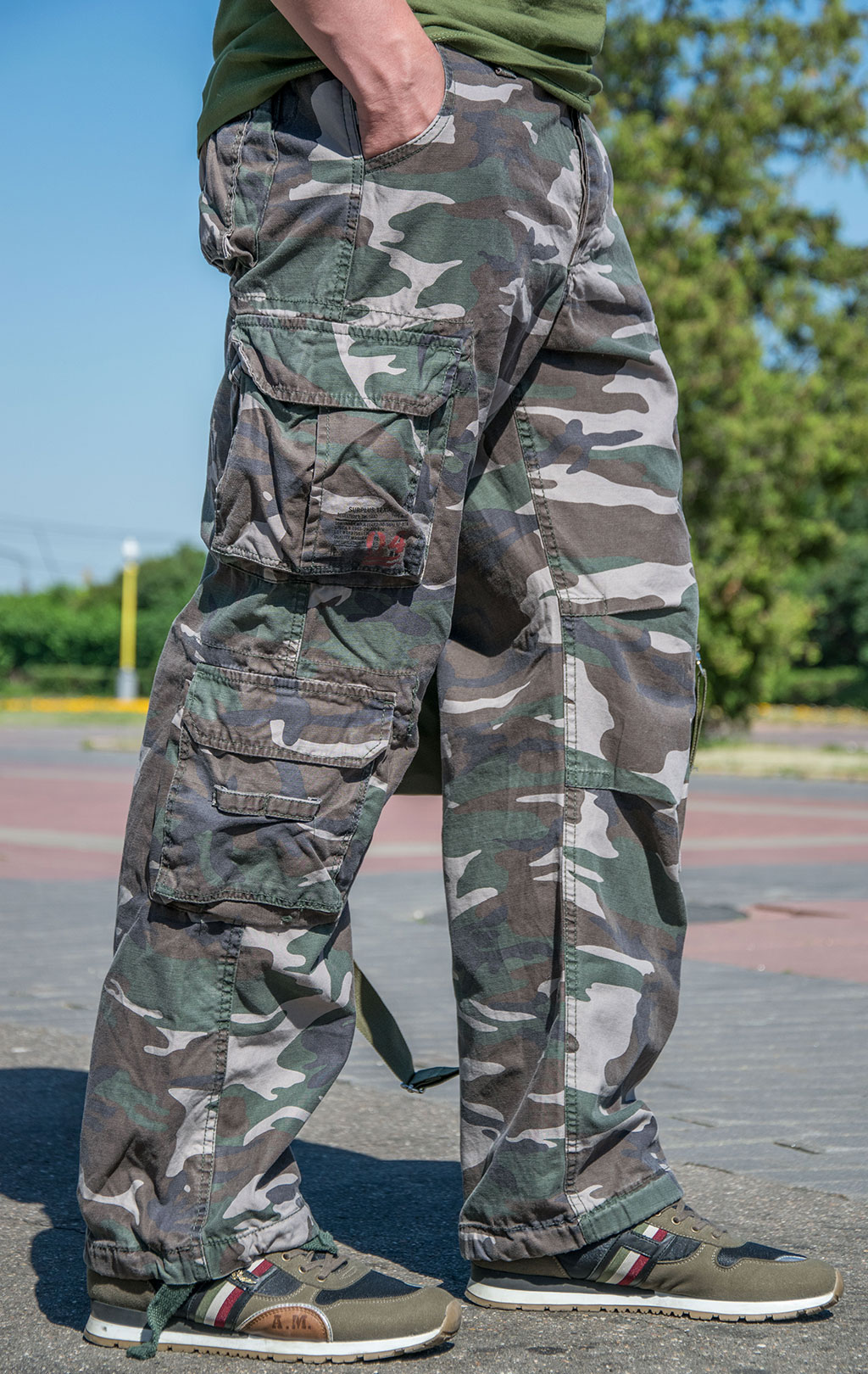 Брюки-карго Surplus AIRBORNE VINTAGE camo woodland 