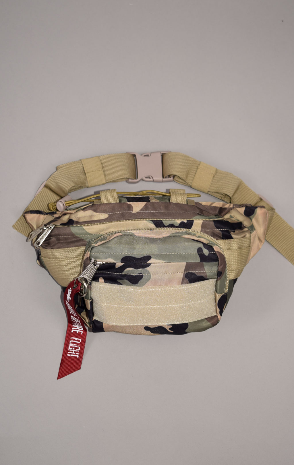 Сумка поясная ALPHA INDUSTRIES TACTICAL WAIST BAG camo woodland 65 