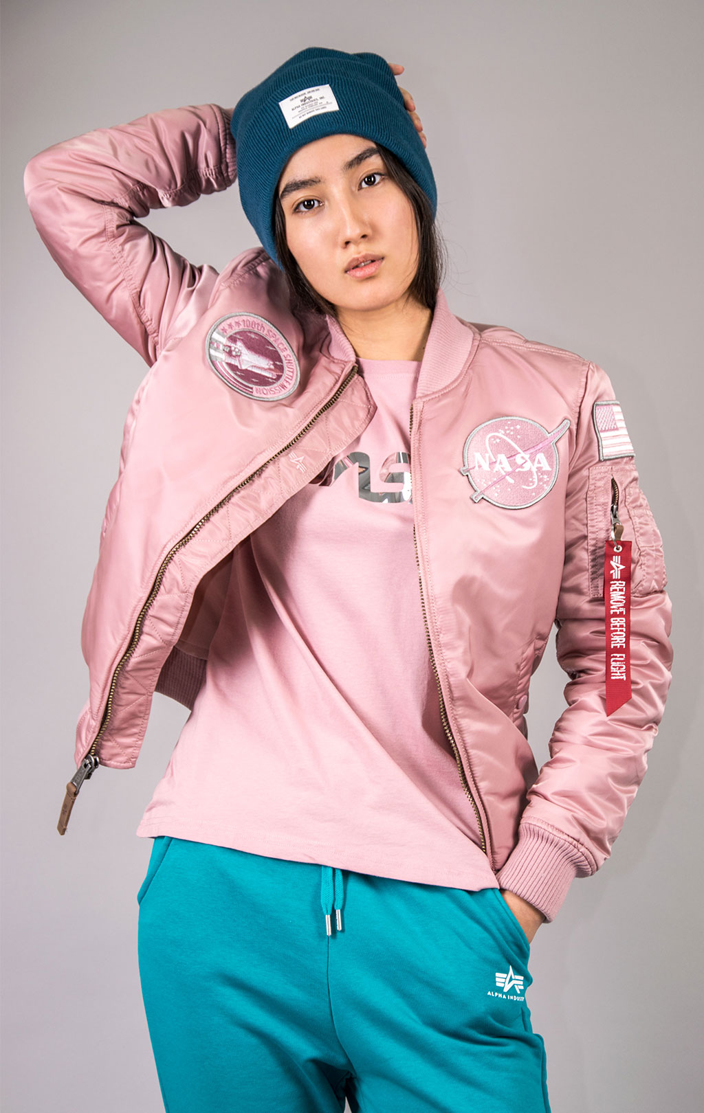 ALPHA INDUSTRIES VF NASA MA 1 silver pink