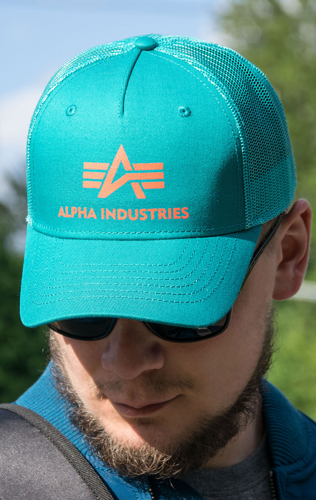 Бейсболка ALPHA INDUSTRIES BASIC TRUCKER CAP blue lagoon 