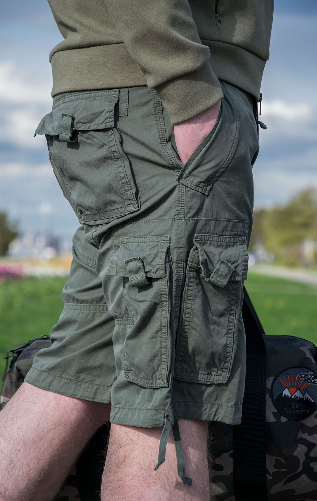 Шорты AERONAUTICA MILITARE SS 22/AL verde militare (BE 003) 