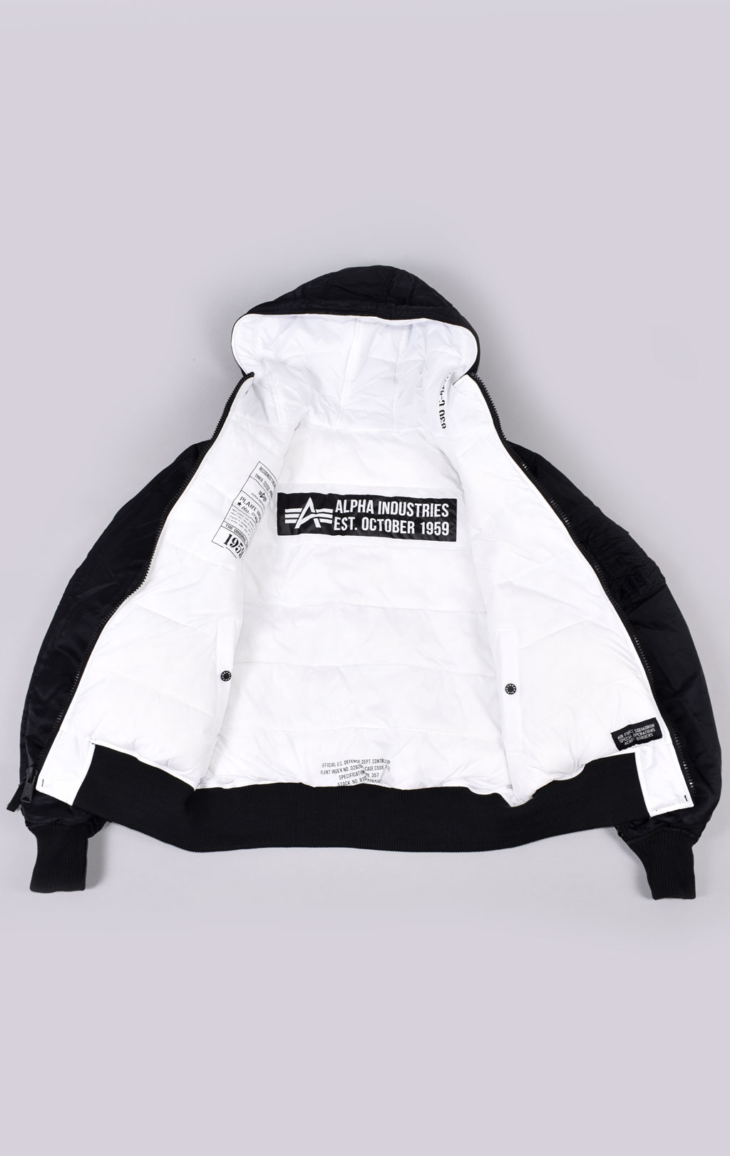 Куртка ALPHA INDUSTRIES HOODED PUFFER FD REV. black/white 