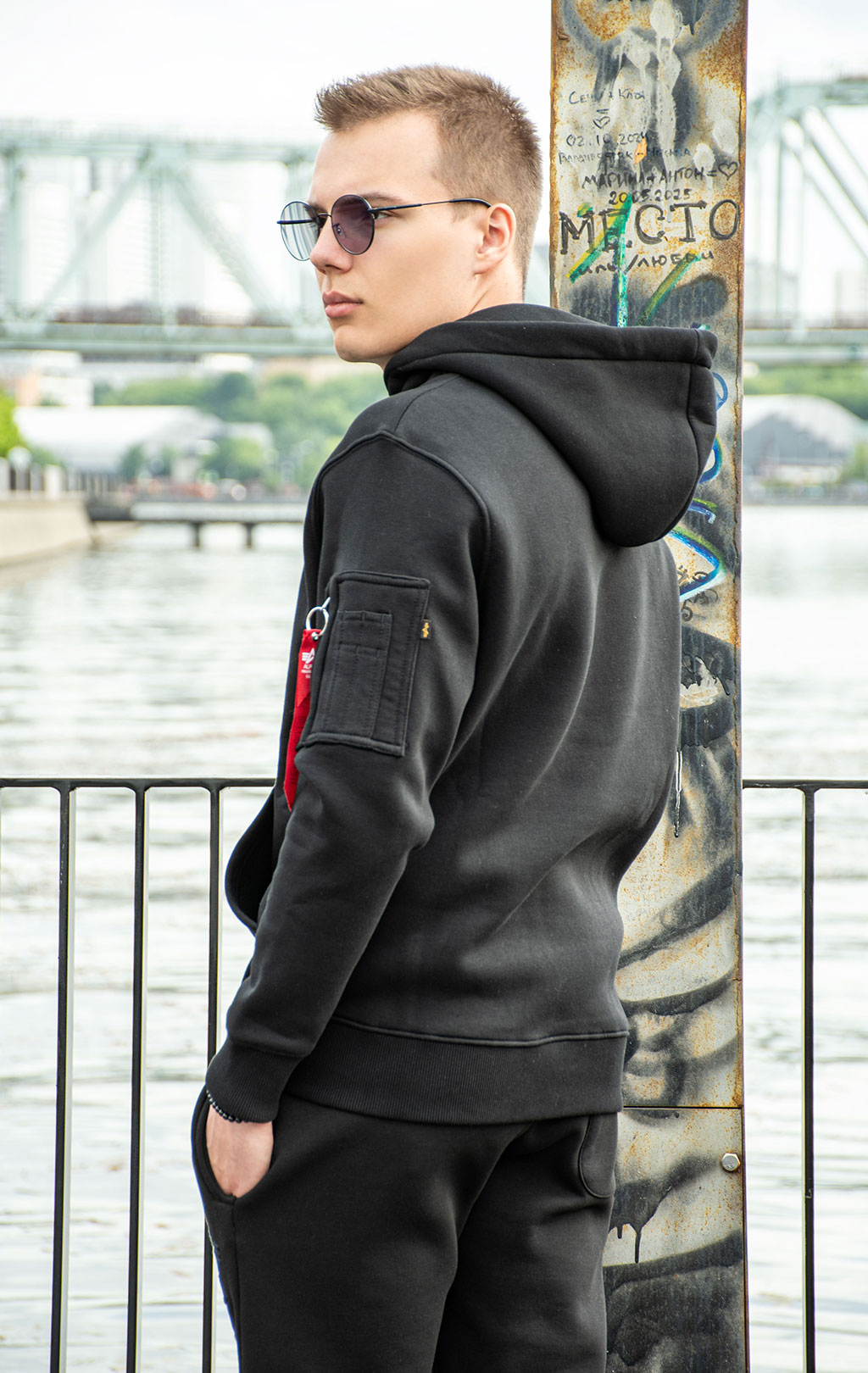 Толстовка ALPHA INDUSTRIES EMB HOODY black 