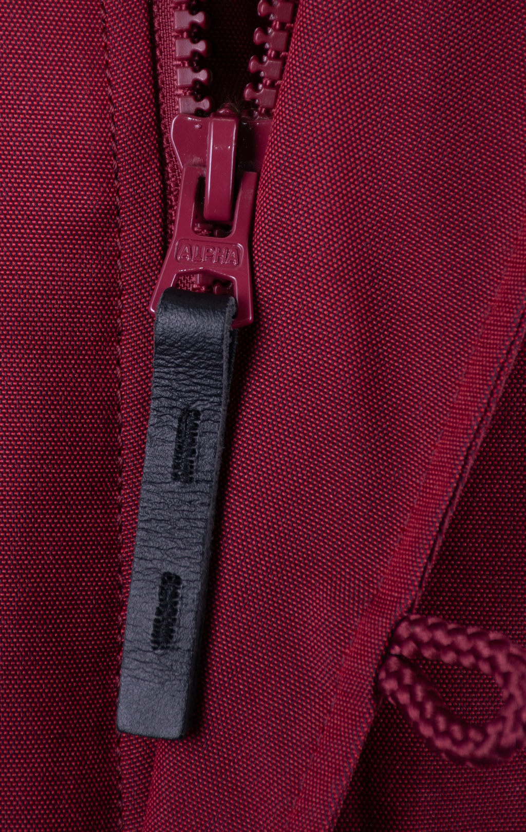 Женская аляска ALPHA INDUSTRIES EXPLORER натур. мех burgundy 