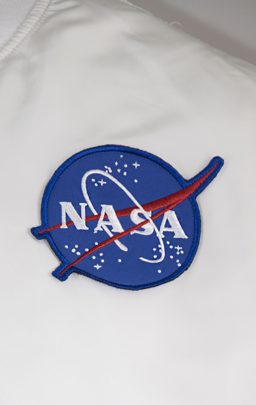 Бомбер ALPHA INDUSTRIES NASA MA-1 original fit white 