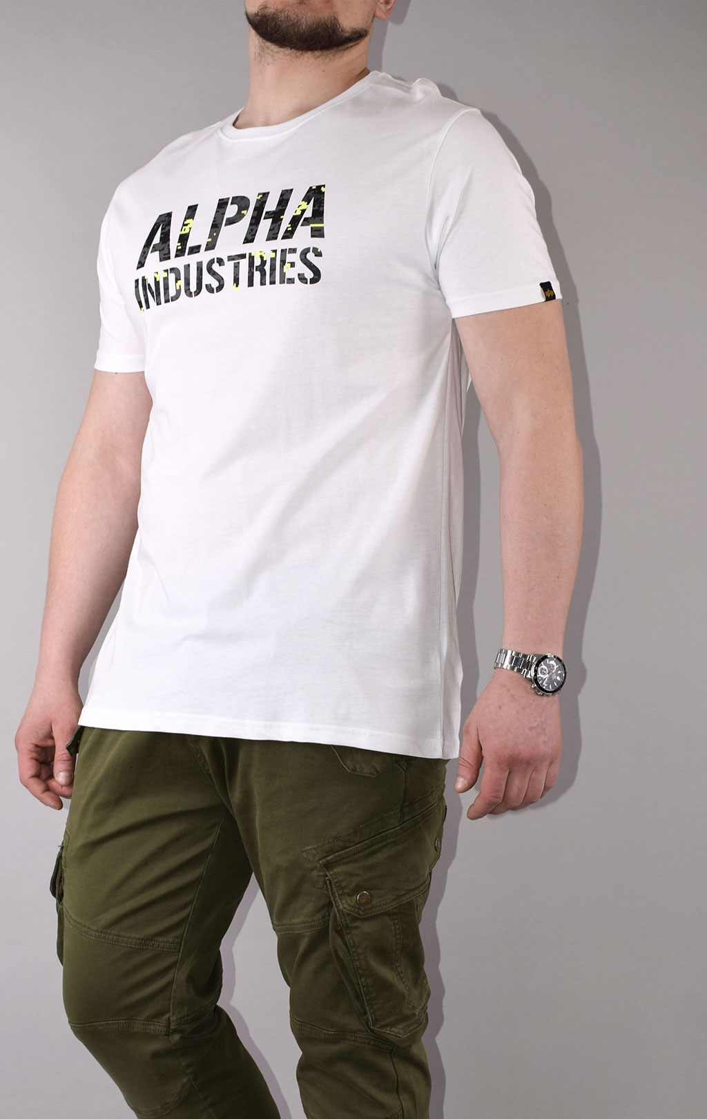 Футболка ALPHA INDUSTRIES CAMO PRINT white/digi black camo 