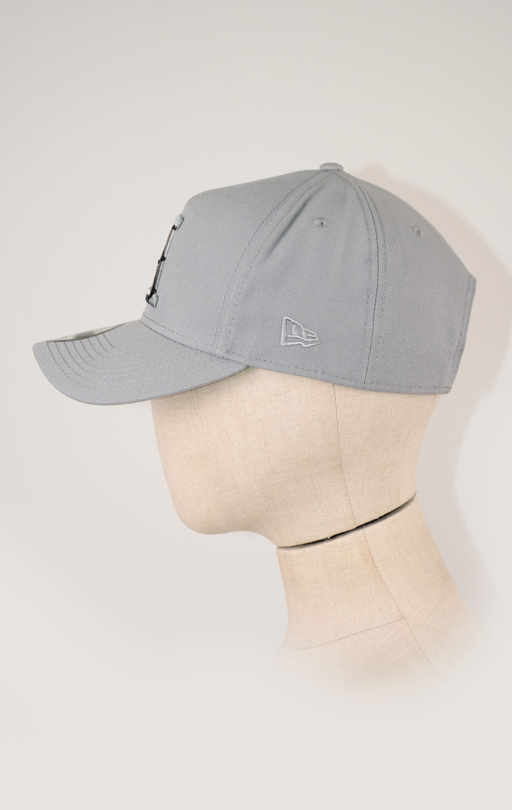 Бейсболка ALPHA INDUSTRIES ALPHA INDUSTRIES 94 FW 25/26 light gray 