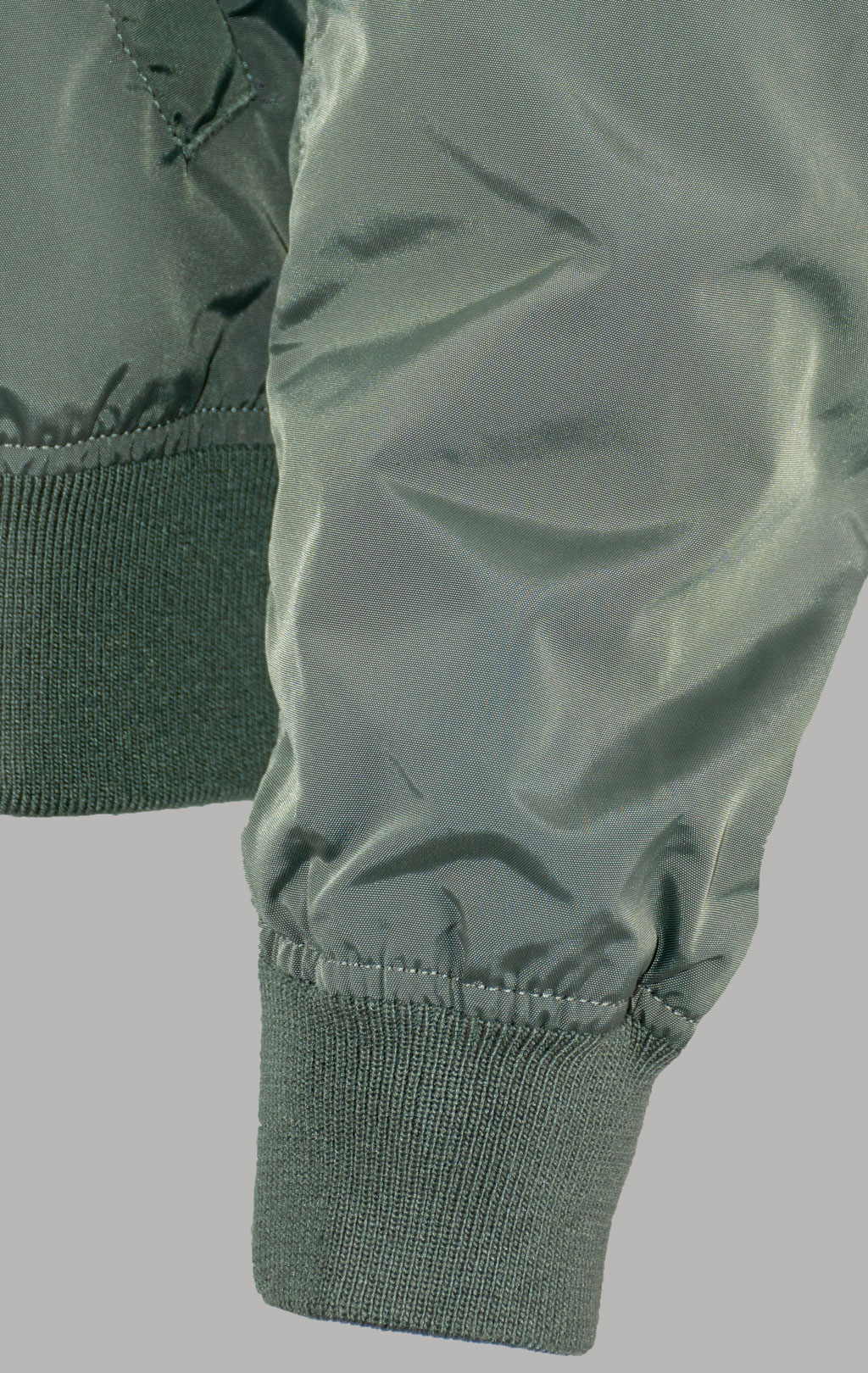 Ветровка-бомбер лётная ALPHA INDUSTRIES TT HOOD CUSTOM MA-1 vintage green 