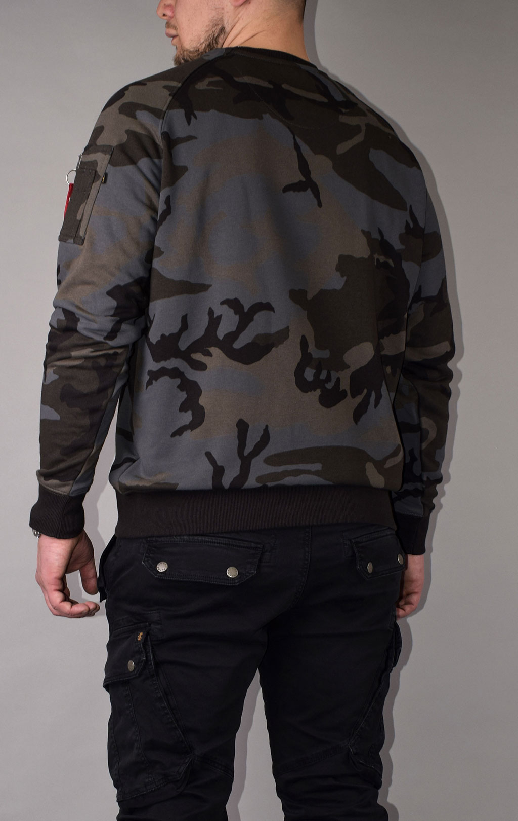 Свитшот ALPHA INDUSTRIES X-FIT SWEAT black camo 