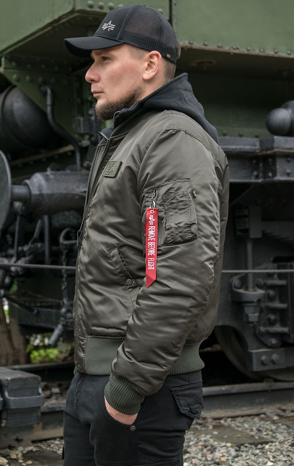 Куртка-бомбер лётная ALPHA INDUSTRIES D-Tec MA-1 black olive 