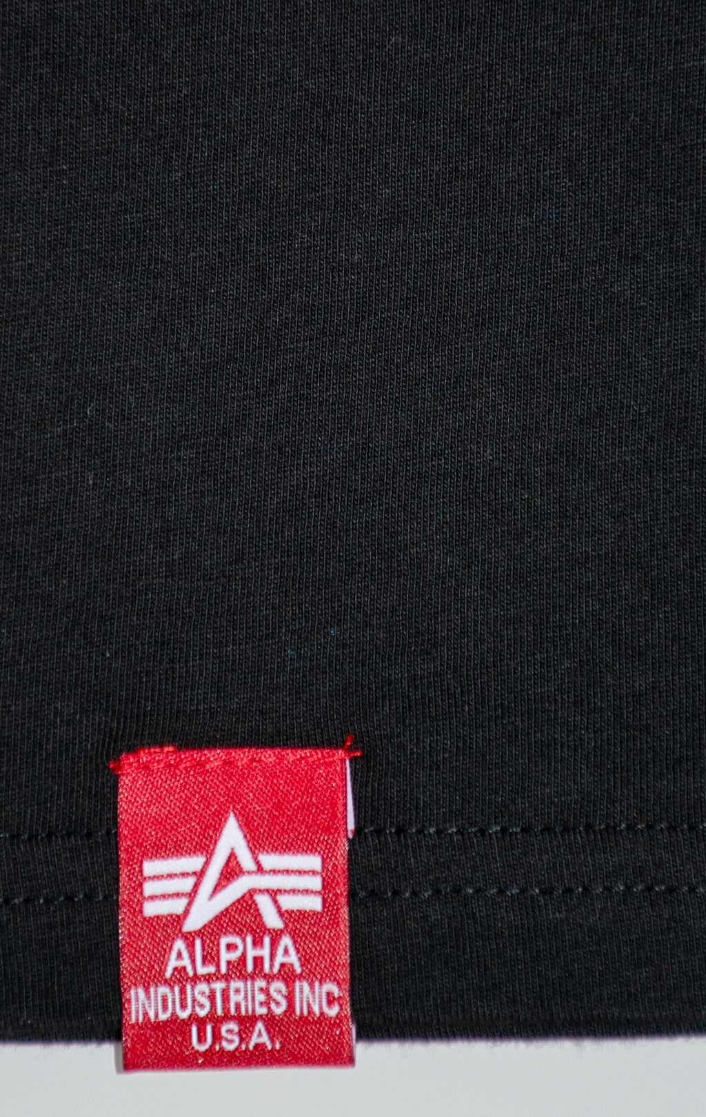 Футболка ALPHA INDUSTRIES AIR FORCE T black 