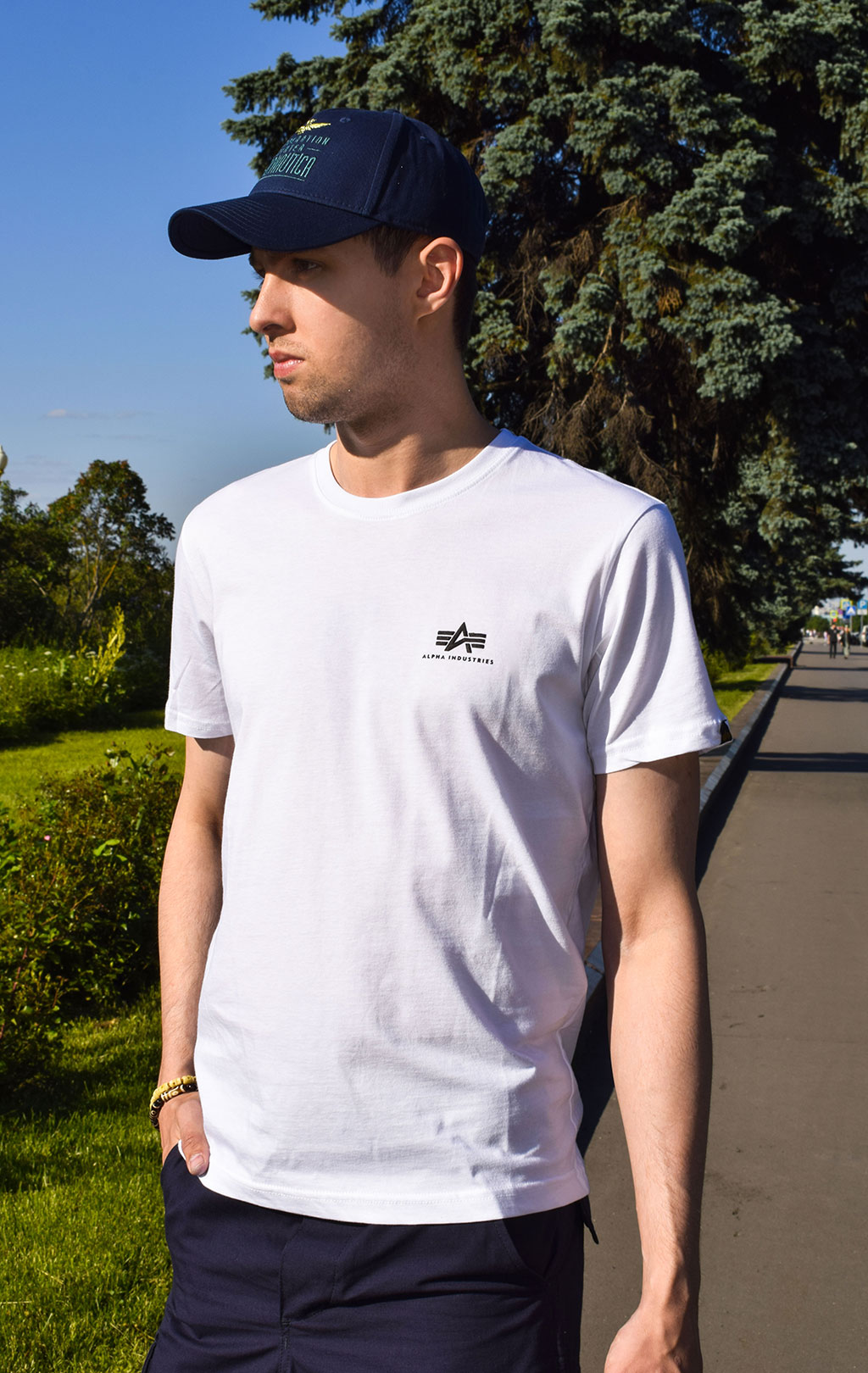 Футболка ALPHA INDUSTRIES BASIC T SMALL LOGO white 